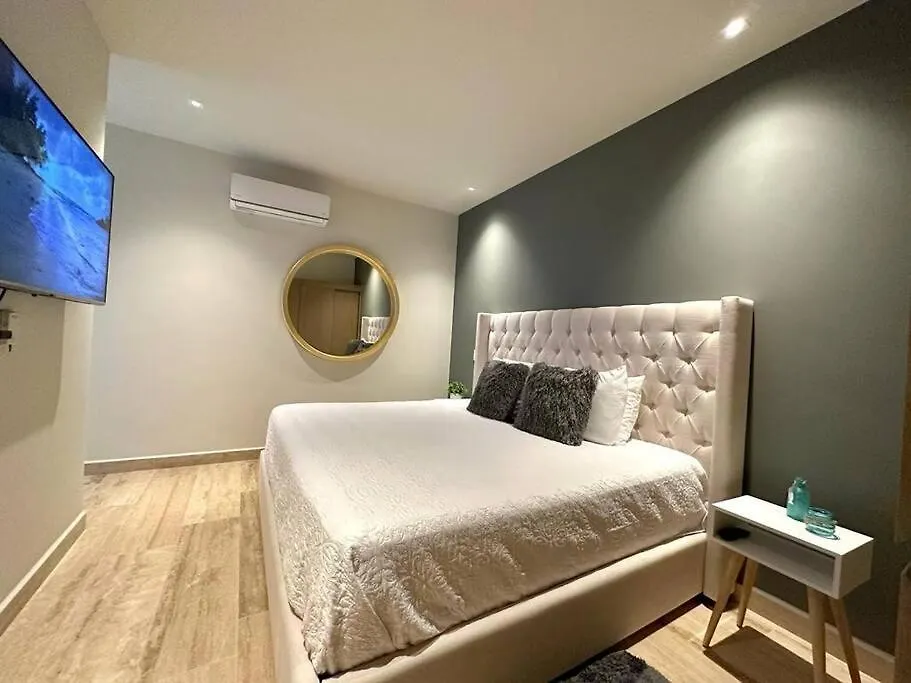 2 Beds Pool View Modern Apt/Parking, Gym, Rooftop - 405 Musa Playa del Carmen 0*,  Mexique